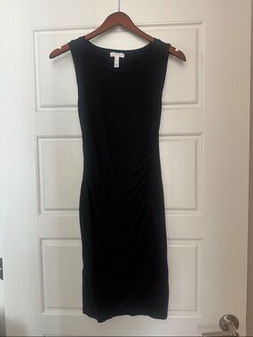 Leith Black Sleeveless Ruched Midi Dress